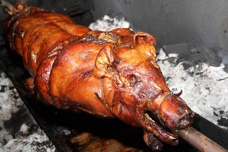 El Puerco Asado Nuestro de Cada Año