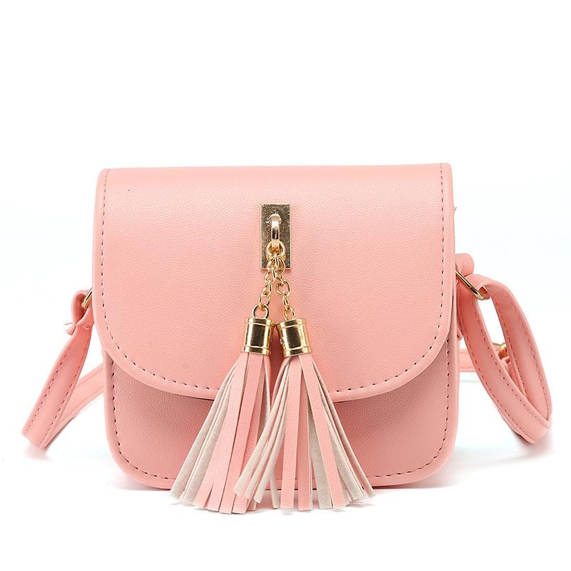 Bolso para mujer con borlas de color caramelo